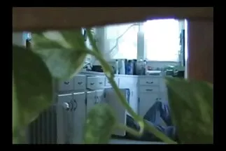 Anh ta lấy ra một dương vật phấn khích và đụ tro choi xxx nhat ban những con bê cái.