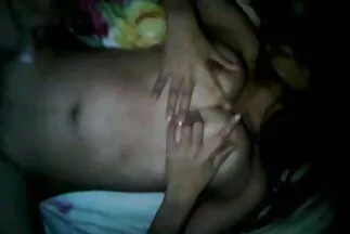 Người đàn ông ngoan phim xx nhat ban cố địt vào lồn người đẹp.