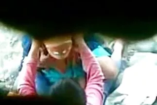 Một con chó cái quyến rũ chủ động dùng đồ phim xxx nhật chơi đút vào lỗ tình nhân của mình