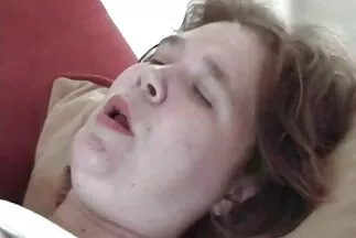 Đang tham gia vào quan hệ phim xxxx moi nhat tình dục ảo cởi quần áo và giật ra một cái âm hộ.