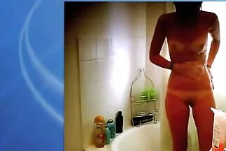 Đồng tính nữ dễ thương thưởng thức âm hộ của bạn clip xxx moi nhat mình