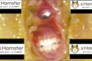 Cô gái trẻ tuyệt đẹp khỏa thân xlxx nhat ban trước mặt nhiếp ảnh gia.