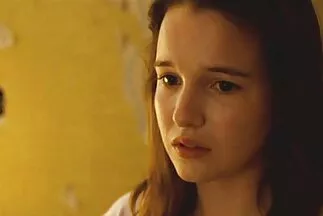 Dorks tàn bạo fuck gà con trong nhà để xxx nhật xe.