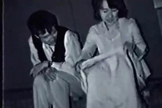 Họ đụ một người vợ ngực khủng trong hai lần đâm xxx nhât ban và không xin phép cô ấy.