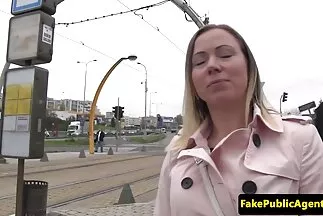 Em đĩ tinh nghịch kích thích thằng bạn bằng những ổ bánh xxx video nhat mì thơm ngon