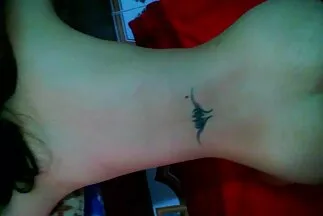 Tại một bữa tiệc cụ thể, con chó cái phim xxx nhat ban đã đánh bóng âm vật của bạn gái mình.