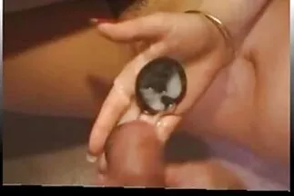 Bố phim xxx nhật dượng siêng năng đụ con gái riêng trẻ với bạn thân của mình.