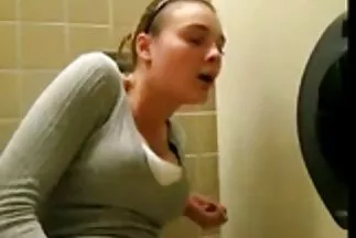 Bác sĩ địt em xxx nhat moi y tá rồi chịch bệnh nhân vui vẻ