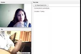 Cô gái đưa bạn đến gặp chàng trai và anh ta rất thích xxx video nhat tình dục.