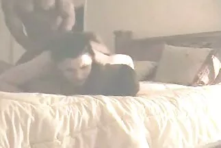 Con chó cái lấy xúc xích dày trong tất cả các vết nứt. clip xxx nhat ban