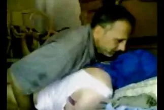 Quan hệ tình dục thô bạo sau khi tắm với một gã xxx moi nhat vạm vỡ.