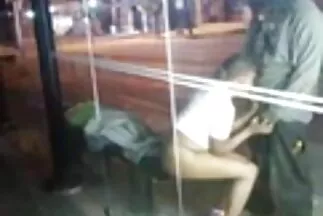 Những cô bạn gái trẻ tuổi nứng lồn nghịch ngợm phim japan xxx với nhau trong bếp.