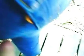 SỮA. khiêu dâm xxx nhat ban với ngón tay âm hộ trên đi văng.