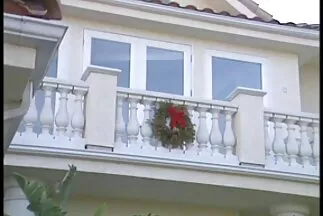 Người da đen đụ một con xxx video nhat ban gà với mái tóc xoăn.