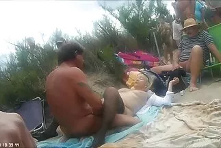 Một người vợ phóng đãng lừa dối chồng đang ngủ bên cạnh và trao thân cho xxx nhật bản bạn.