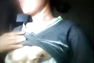 Đi dạo, cô gái trao thân cho một nông dân trong nxxx nhat ban công viên.