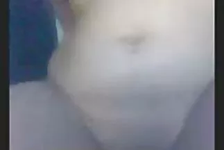 Người hàng xóm khơi dậy hứng thú khiêu xxx hay nhất dâm với người phụ nữ và chịch trong phòng tắm.