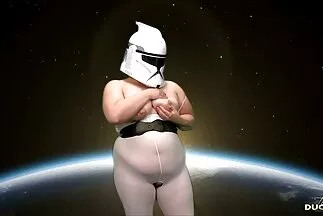 Cô xxx nhật bản gái dùng lưỡi liếm âm hộ đầy lông của mình và mang lại rất nhiều khoái cảm với nó.