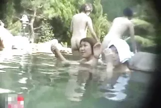 Gầy tóc vàng đưa vào âm hộ và xxx nhật bản ko che ass.