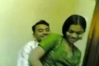 Đôi thâm nhập nóng bỏng của nam giới trên một cô gái tóc nâu xxx nhất ban cô đơn.