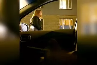 Một người bạn hói xxx moi nhat đi một thành viên của âm hộ của cô gái.