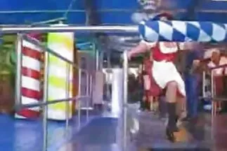 Ông già rất vui khi được đụ một cô phim xxx nhat khong che gái trẻ có sừng.